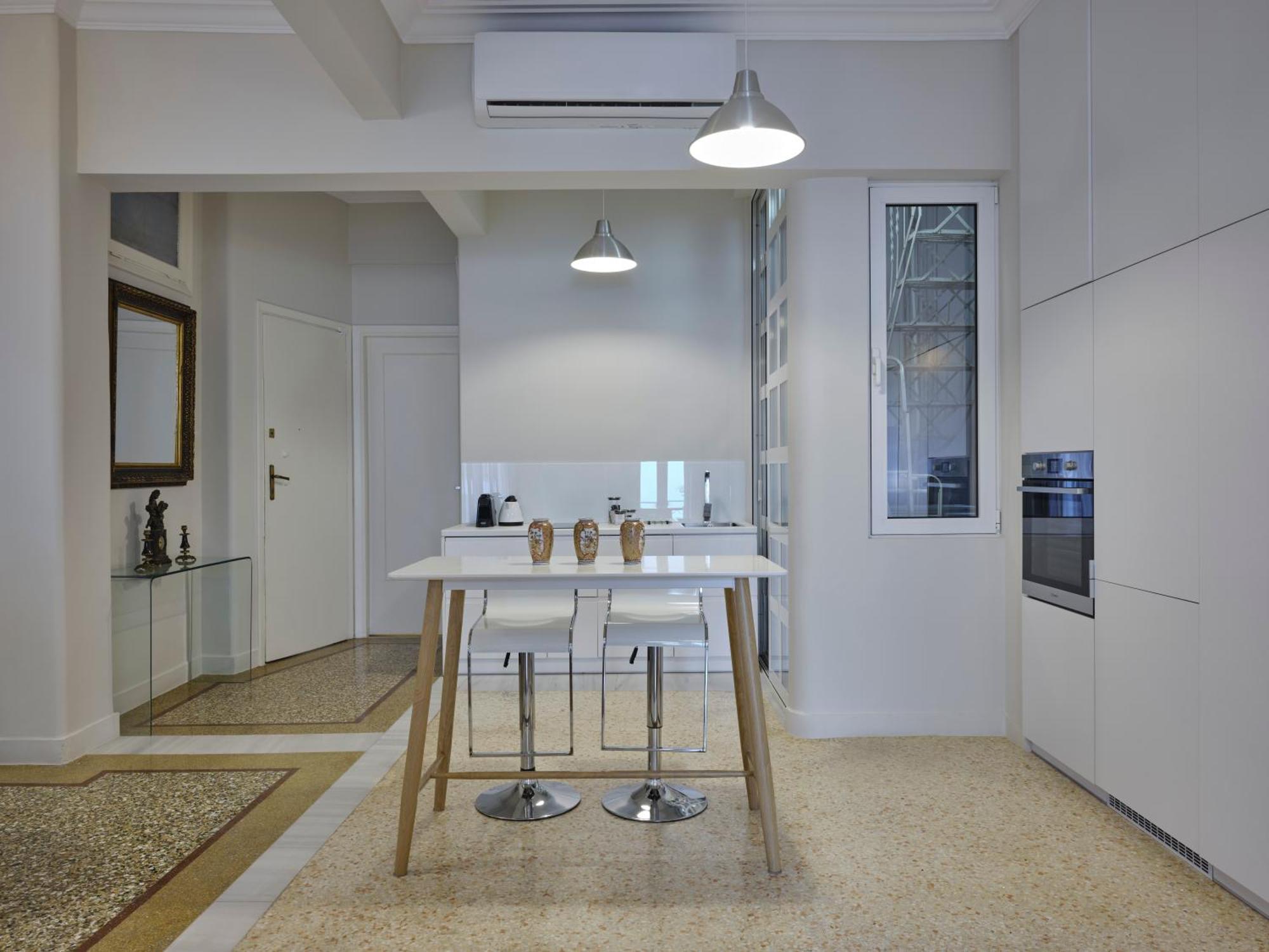 Quiet, 2bd Apt, Kolonaki Apartment Athens