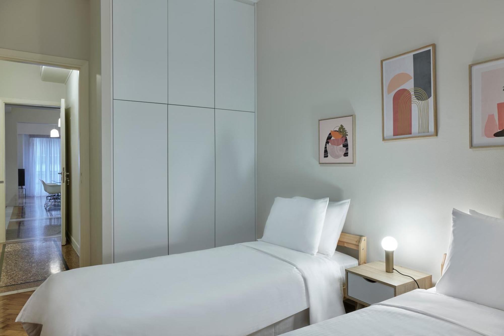 Quiet, 2bd Apt, Kolonaki Apartment *