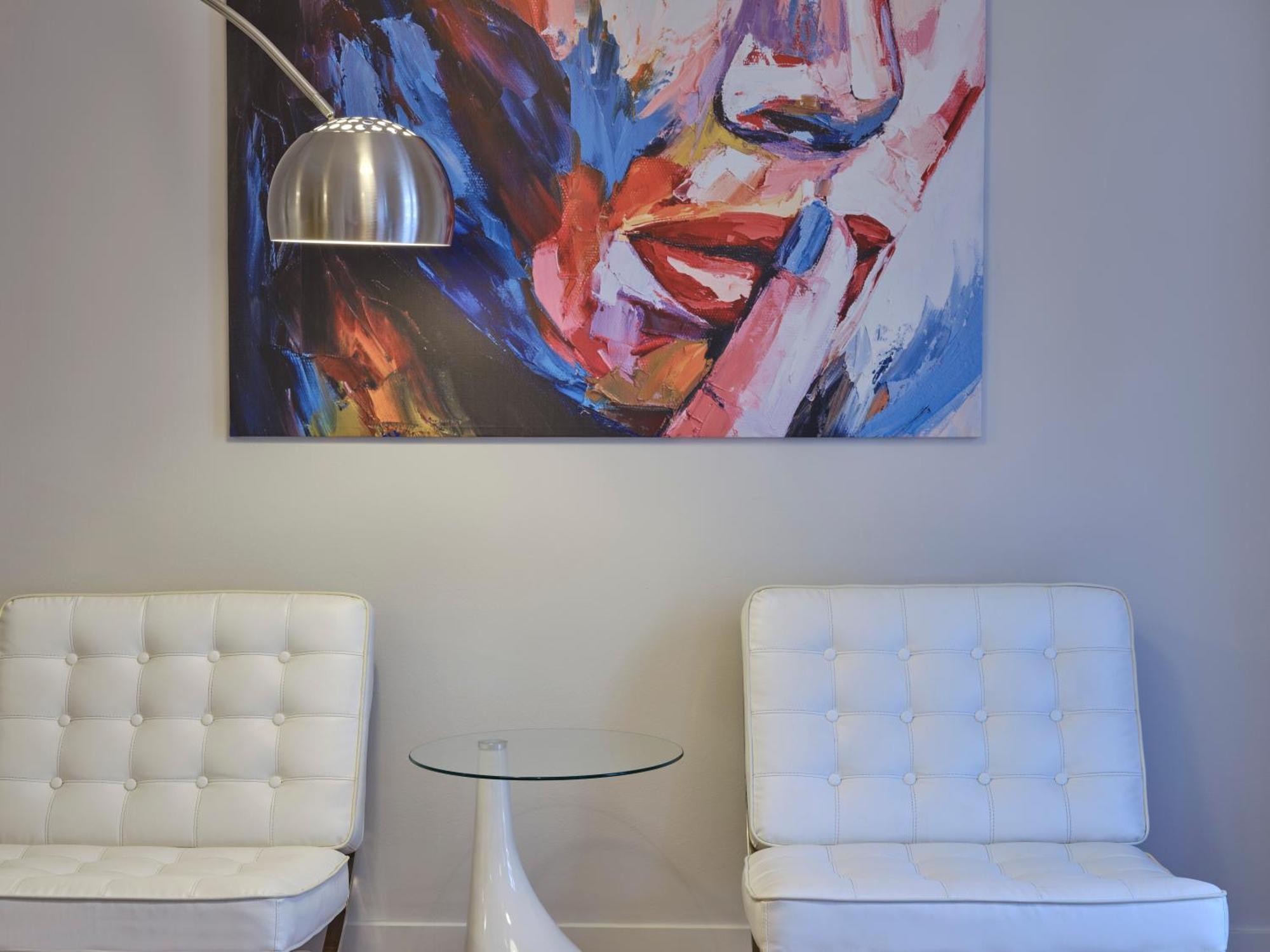 Quiet, 2bd Apt, Kolonaki *