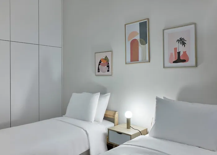 Quiet, Central 2Bd Apt, Kolonaki